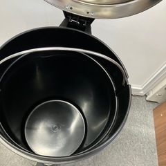 ゴミ箱の画像