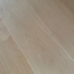 木製テーブルの画像