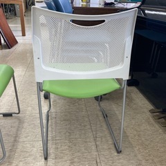 【ジモティー割引で最大15％OFF⭐️】  アイリスチトセ チェアの画像