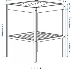 ikea ベッドサイドテーブルの画像