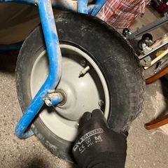 A2508-243 一輪車 ネコ車 キズ汚れ有りの画像