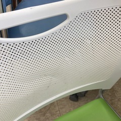 【ジモティー割引で最大15％OFF⭐️】  アイリスチトセ チェアの画像