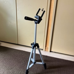 スマホ三脚の画像