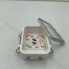 ファッションリビング　保存容器の画像