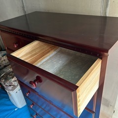 木製タンスの画像