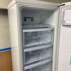 商談中　2025年製　三菱　冷凍庫　121L MF-U12K-Wの画像