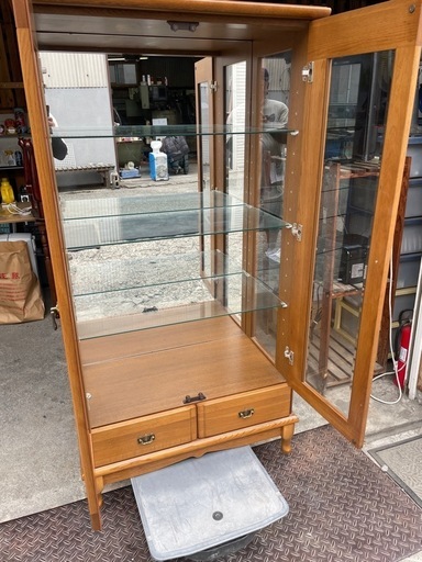 ☆状態〇☆ 家具 ガラス 戸 ショーケース 背面 ミラー貼 飾り棚 戸棚 