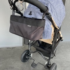 AIRBUGGY エアバギー ベビーカー 純正付属品付き の画像