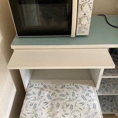 食器棚の画像