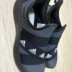 美品 adidasスニーカー24.0cmの画像