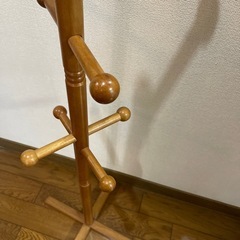 コート掛け 洋服かけ ポールハンガー コートハンガー ピエロ 子供服 キッズ 木製 平成 レトロ の画像