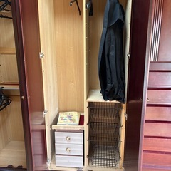 洋服タンスの画像