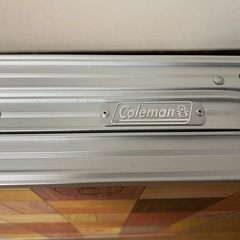 【8/9-8/10】Coleman折りたたみアルミ製机、upland折りたたみ椅子✖️2個セットの画像
