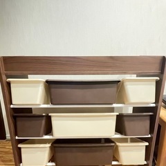 子ども用収納ラックの画像