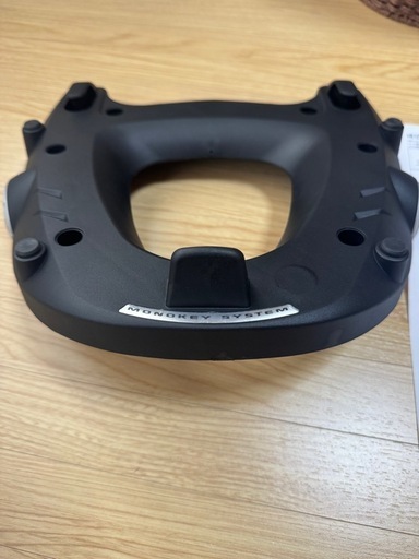 GIVI M5モノキーケース専用ベース未使用