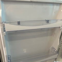 中販紅　【Week】Dometic ドメスティック 40L 電気冷蔵庫　RH440LD 小型 冷蔵庫 左側右開け　動作確認済み　現状渡し 08-09-02の画像