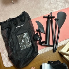 サップ スタンドアップパドルボード 
付属品付きの画像