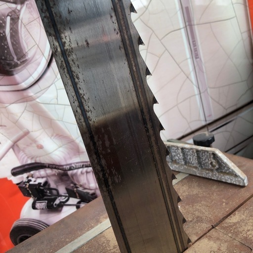 日立 バンドソー B-600A【11079770】