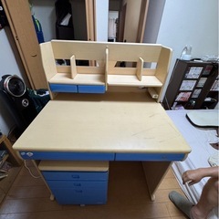 子供用勉強机の画像