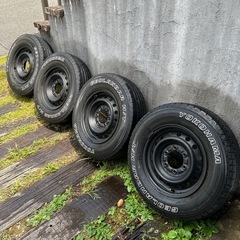 ハイエース用　タイヤホイールの画像