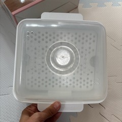 哺乳びんレンジ除菌器の画像