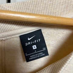 Nike レディース　セーター　sの画像