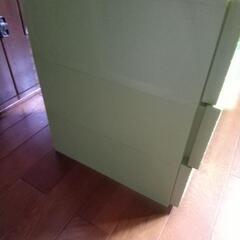 三段小物入れの画像