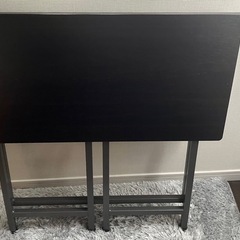 折りたたみデスクの画像
