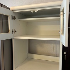 キッチン収納棚の画像