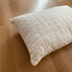 無印　丸ごと洗えるまくら　防ダニの画像