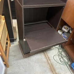 🎉食器棚　ダークブラウン　未清掃ですの画像