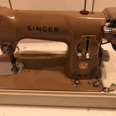 SINGER ミシン ベージュ191Uアンティークの画像