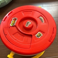 トミカ　でるでるバケツの画像