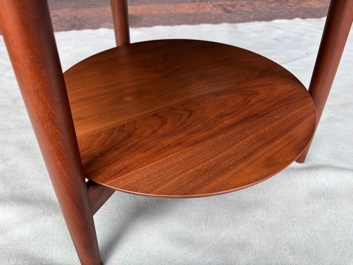 バナナ】 カンディハウス KAMUY 丸テーブル ナラ材 ブラウン 58センチ