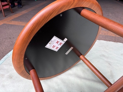 バナナ】 カンディハウス KAMUY 丸テーブル ナラ材 ブラウン 58センチ