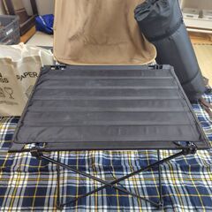 アウトドアセット　チェア、テーブル、マット、シート、トラッシュバッグの画像