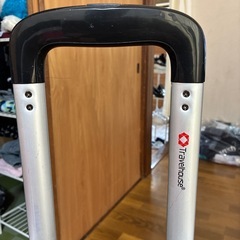 白Mサイズ♡キャリーケースの画像