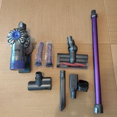 dyson v6 motorhead 本体＋自立スタンド＋ヘッドアダプタ３点セットの画像