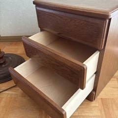 ベッドサイドチェストの画像