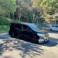 ホンダ　　ステップワゴン　フロントリップ　rk5  の画像