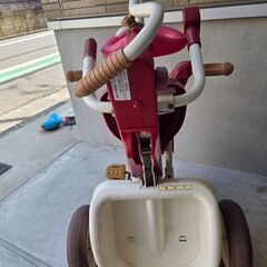 三輪車の画像