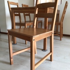 IKEA ダイニングテーブルの画像