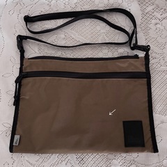 THE BROWN BAFFALO サコッシュ コヨーテの画像