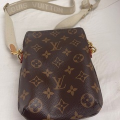 【ジャングルジャングル守口店】LOUIS VUITTON　ﾕｰﾃｨﾘﾃｨｸﾛｽﾎﾞﾃﾞｨｰ　M80746の画像
