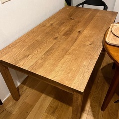 calm 無垢ダイニングテーブルの画像