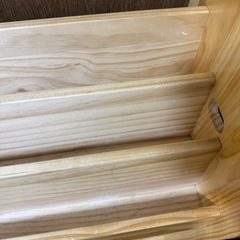木製絵本棚の画像