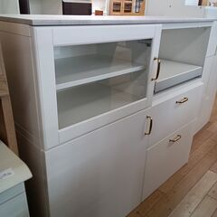 ★リユースのサカイつくば店★TK6110 IKEA レンジボード ホワイト H105×D42×W120 クリーニング済みの画像