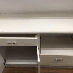 【ジモティー割引あり】【ジャングルジャングル守口店】食器棚　ホワイトの画像