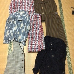 【まとめ売り】レディース服 20点以上／Mサイズ中心／コート・ワンピース・スカートなどの画像