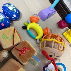 ベビーおもちゃまとめ売りの画像